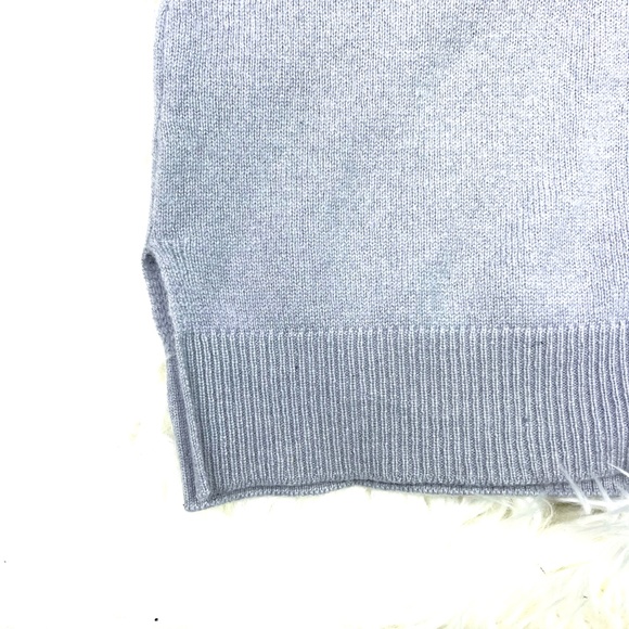 🚫SOLD!*|•MINNIE ROSE•| 100% Cashmere Lavender V-Neck Sweater - Picture 5 of 9